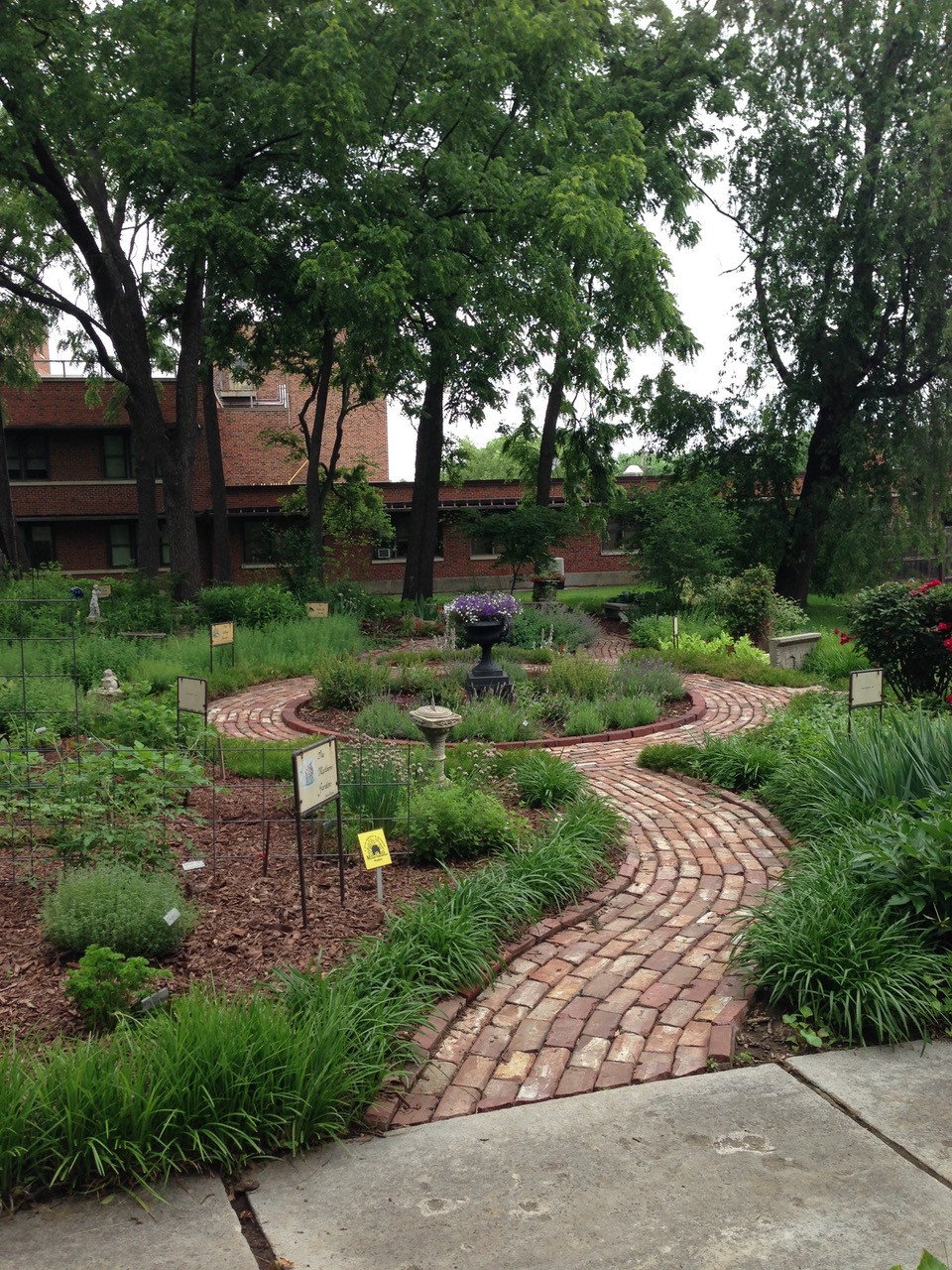 Herb & Heirloom Garden